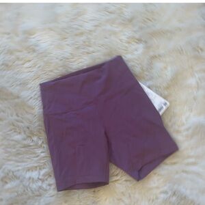Lululemon Wunder Train HR bike short size 8, 6 inches BNWT